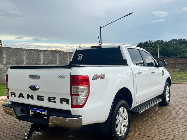 Foto 4 - Ford Ranger XLT 3.2 Turbo Diesel 4x4
