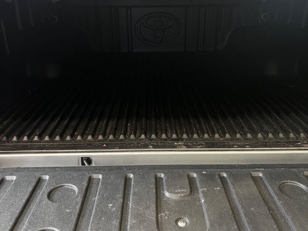 Foto 8 - Toyota Hilux SRX 2.8 Turbo Diesel 4x4