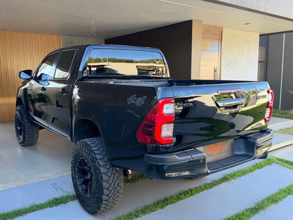 Foto 5 - Toyota Hilux SR 2.8 Turbo Diesel 4x4