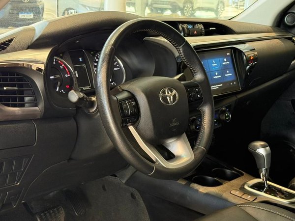 Foto 7 - Toyota Hilux SRV 2.8 Turbo Diesel 4x4