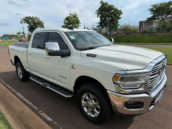 Foto 3 - RAM 2500 Laramie 6.7 Turbo Diesel 4x4