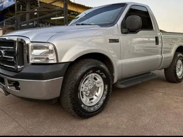 Foto 2 - Ford F250 XLT 3.9 Turbo Diesel 4x2 C.S
