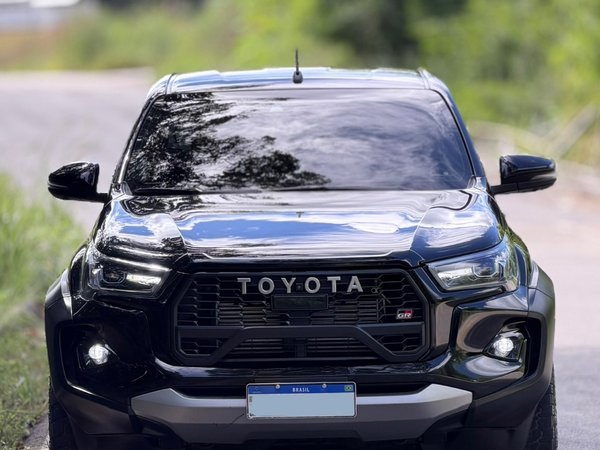 Foto 2 - Toyota Hilux GR Sport 2.8 Turbo Diesel 4x4