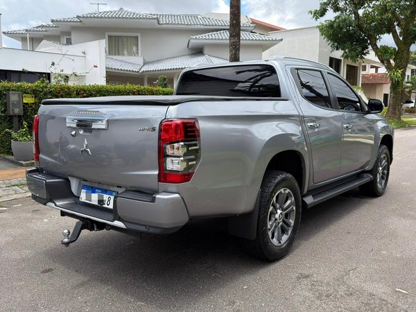 Foto 3 - Mitsubishi L200 Triton Sport HPE-S 2.4 Turbo Diesel 4x4