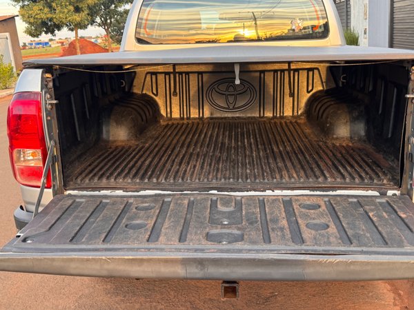Foto 6 - Toyota Hilux SRV 2.8 Turbo Diesel 4x4