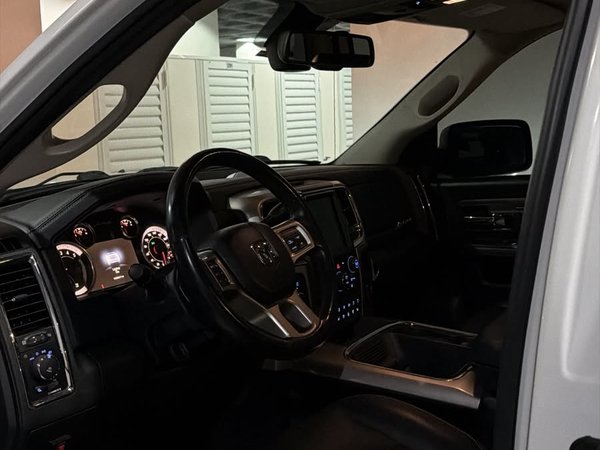 Foto 6 - RAM 2500 Laramie 6.7 Turbo Diesel 4x4