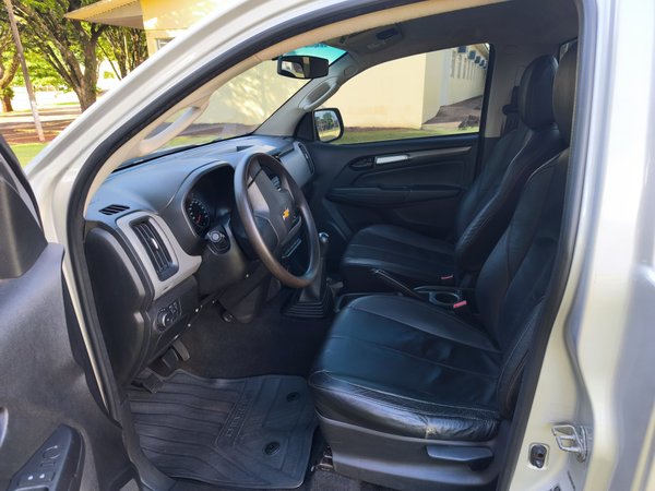 Foto 5 - Chevrolet S10 LS 2.8 Turbo Diesel 4x4