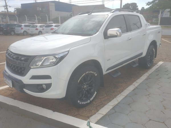 Foto 3 - Chevrolet S10 High Country 2.8 Turbo Diesel 4x4