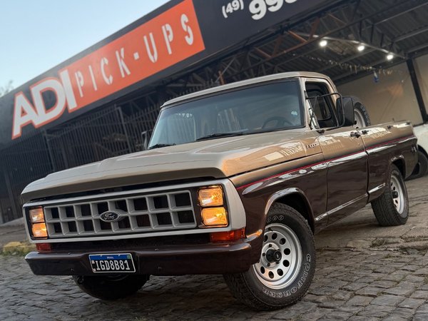 Foto 1 - Ford F1000 Super Série 3.9 Diesel C.S