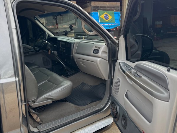 Foto 8 - Ford F250 XLT 4.2 Turbo Diesel 4x2 C.S