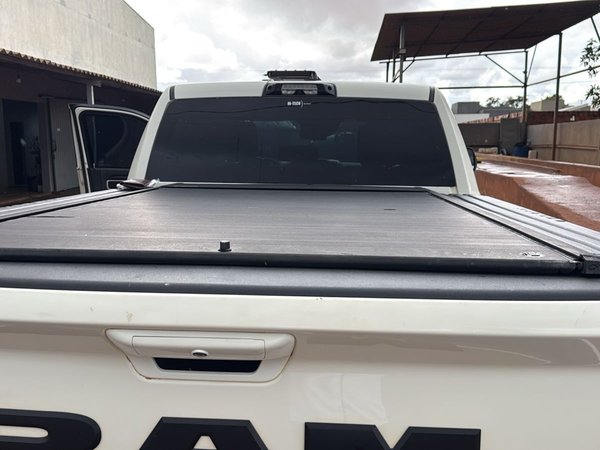 Foto 7 - RAM 2500 Laramie Night Edition 6.7 Turbo Diesel 4x4