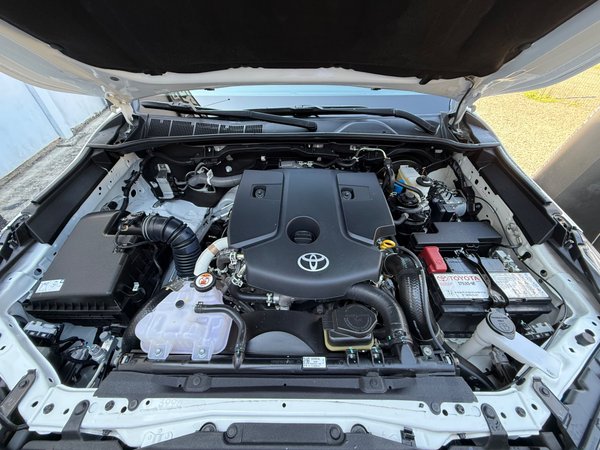 Foto 10 - Toyota Hilux SRV 2.8 Turbo Diesel 4x4