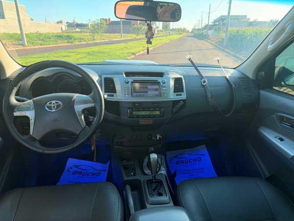Foto 6 - Toyota Hilux SRV Top 3.0 Turbo Diesel 4x4