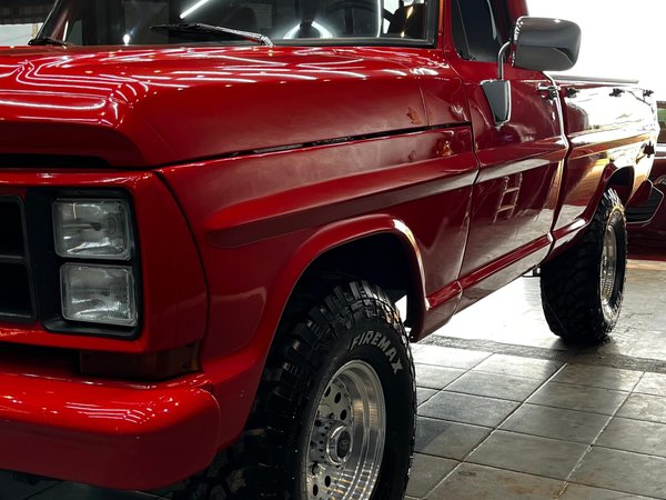 Foto 2 - Ford F1000 3.9 Diesel