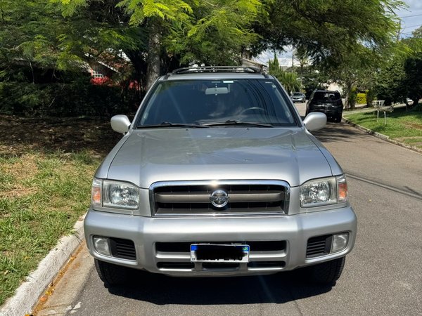 Foto 2 - Nissan Pathfinder SE 3.5 V6 Gasolina 4x4
