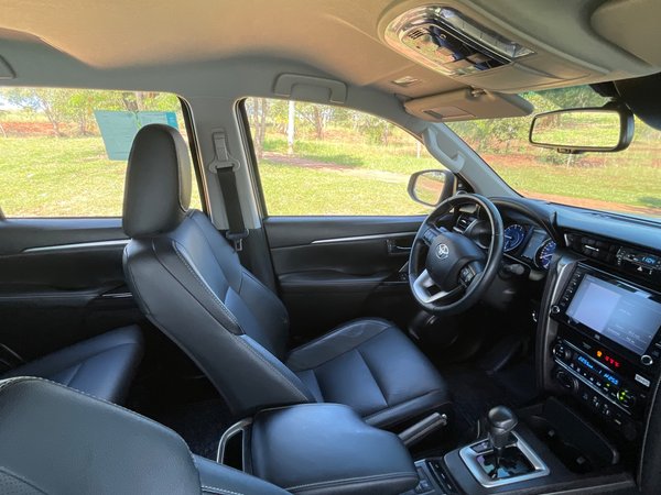 Foto 6 - Toyota Hilux SW4 SRX Platinum 2.8 Turbo Diesel 4x4