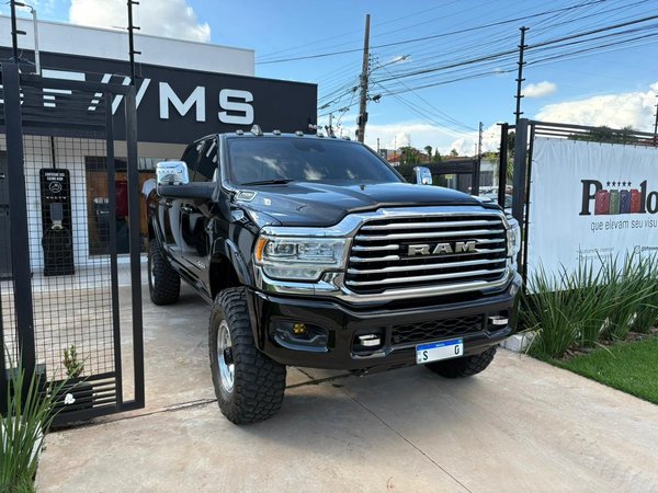 Foto 2 - RAM 3500 Longhorn Limited 6.7 Turbo Diesel 4x4