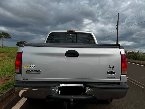 Foto 5 - Ford F250 XLT 3.9 Turbo Diesel 4x2 C.S