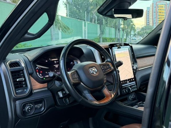 Foto 4 - RAM 3500 Longhorn Limited 6.7 Turbo Diesel 4x4