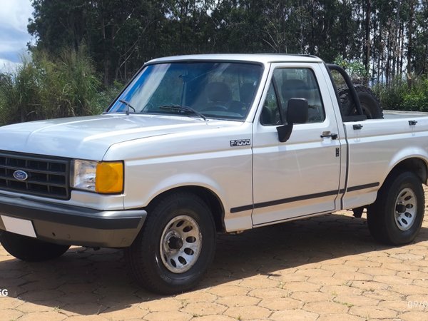 Foto 1 - Ford F1000 Super Série 3.9 Diesel C.S