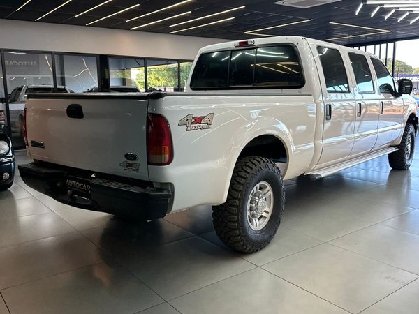 Foto 5 - Ford F250 XLT 3.9 Turbo Diesel