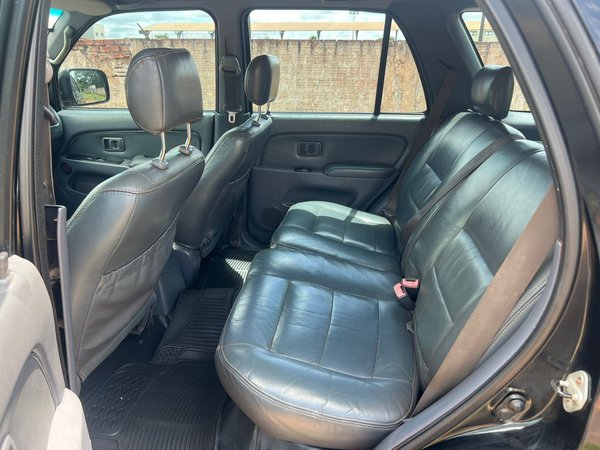 Foto 7 - Toyota Hilux SW4 SRV 3.0 Turbo Diesel 4x4
