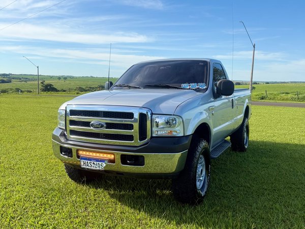 Foto 1 - Ford F250 XLT 3.9 Turbo Diesel 4x4 C.S