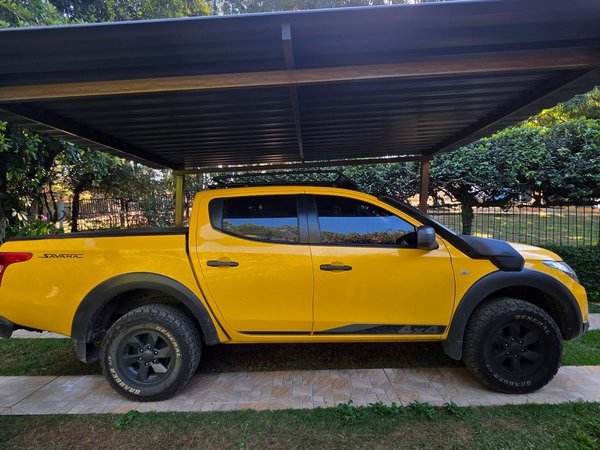 Foto 4 - Mitsubishi L200 Savana GLS 2.4 Turbo Diesel 4x4