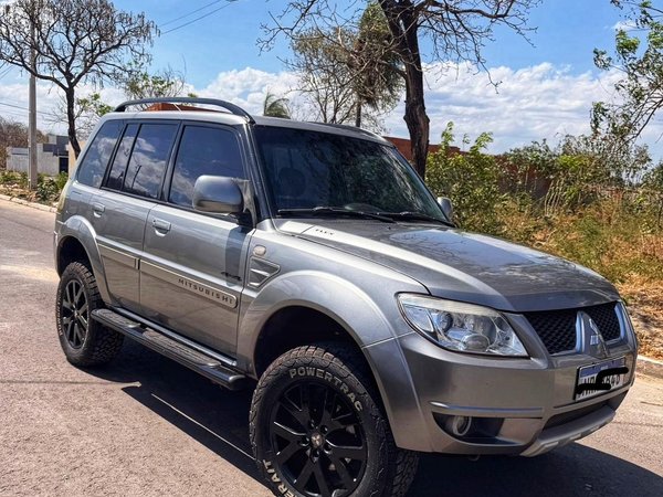Foto 1 - Mitsubishi Pajero TR4 2.0 16v 4x4
