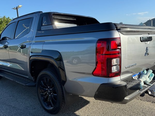 Foto 5 - Mitsubishi Triton Katana 2.4 Bi-Turbo Diesel 4x4