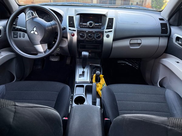 Foto 4 - Mitsubishi Pajero Dakar 3.2TDi 16v 4x4