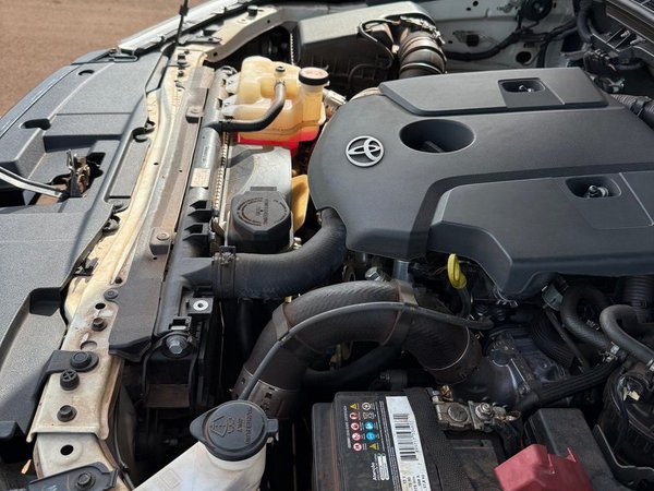 Foto 7 - Toyota Hilux SR 2.8 Turbo Diesel 4x4