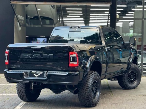 Foto 4 - RAM 2500 Laramie Night Edition 6.7 Turbo Diesel 4x4