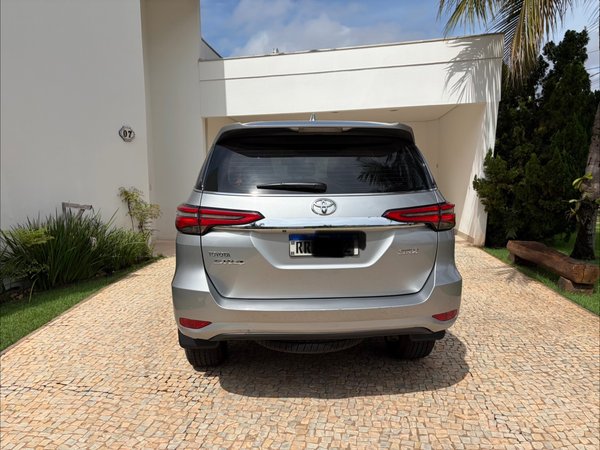 Foto 4 - Toyota Hilux SW4 SRX 2.8 Turbo Diesel 4x4