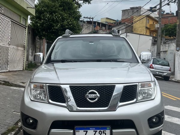 Foto 2 - Nissan Frontier SL 2.5TDi 16v 4x4 C.D.
