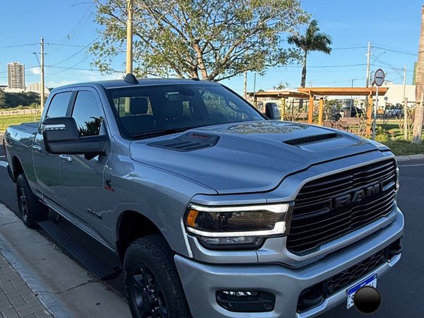 Foto 3 - RAM 2500 Laramie Night Edition 6.7 Turbo Diesel 4x4