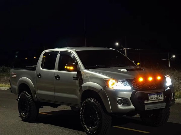 Foto 9 - Toyota Hilux SR 3.0 Turbo Diesel 4x4
