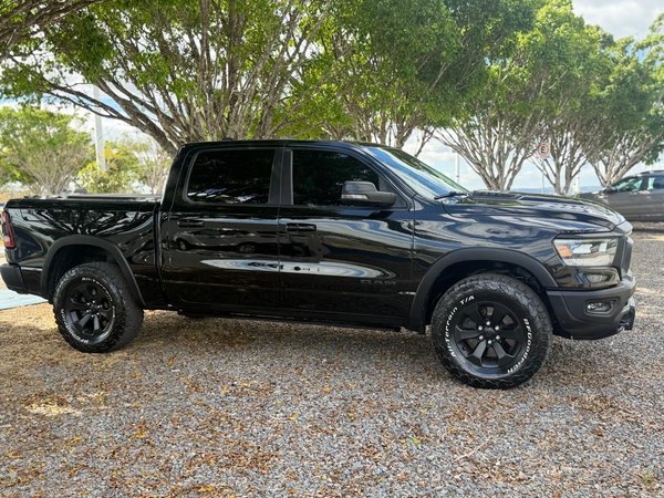 Foto 4 - RAM 1500 Rebel 5.7 V8 Gasolina 4x4