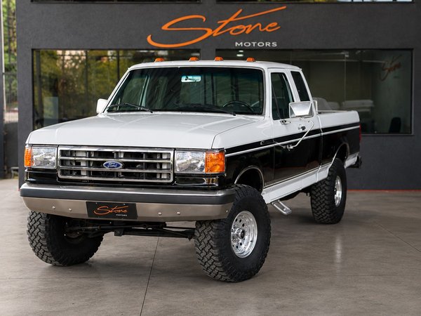 Foto 3 - Ford F1000 Super 3.9 Diesel C.S