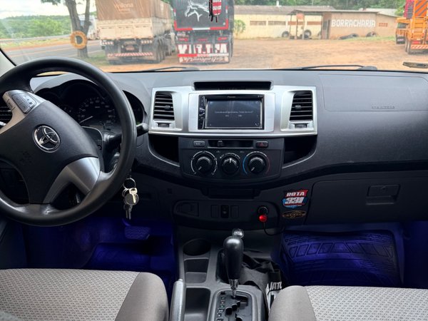 Foto 7 - Toyota Hilux SR 3.0 Turbo Diesel 4x4