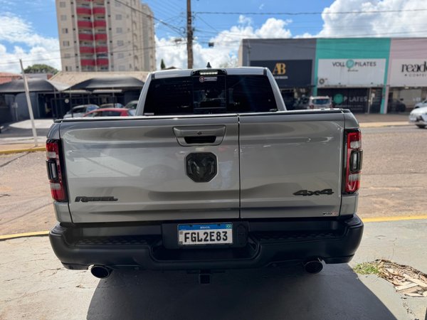 Foto 5 - RAM 1500 Rebel 5.7 V8 Gasolina 4x4