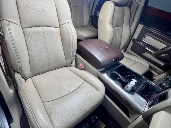 Foto 6 - RAM 2500 Laramie 6.7 Turbo Diesel 4x4