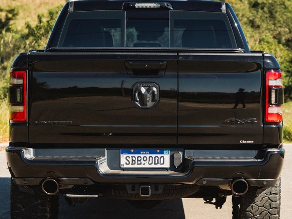 Foto 2 - RAM 1500 Limited Night Edition 5.7 V8 Gasolina 4x4
