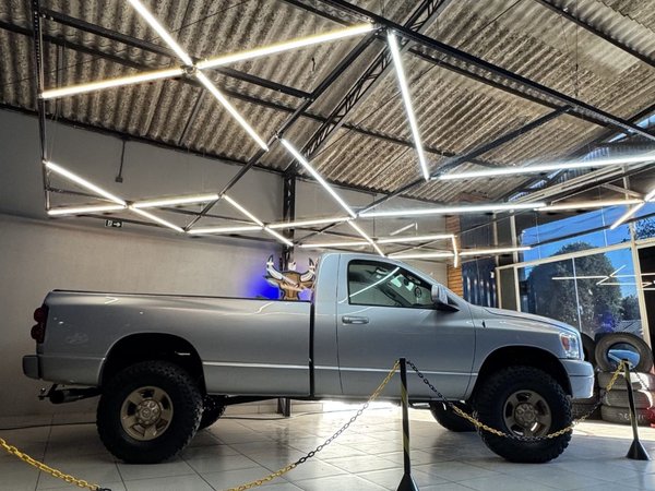 Foto 3 - RAM 2500 SLT 5.9 Turbo Diesel 4x4 C.S