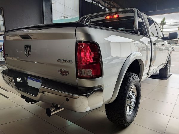 Foto 2 - RAM 2500 Laramie 6.7 Turbo Diesel 4x4