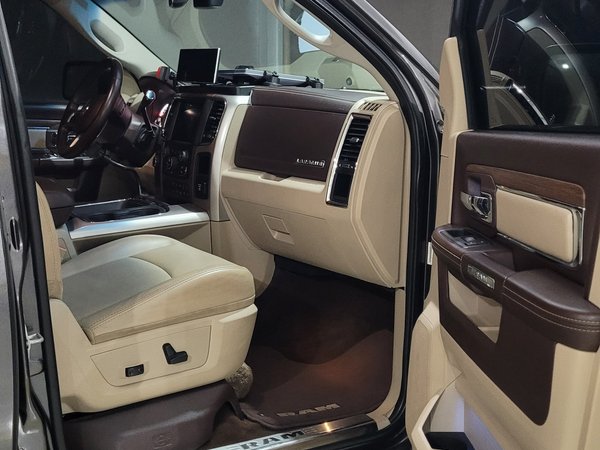 Foto 2 - RAM 2500 Laramie 6.7 Turbo Diesel 4x4