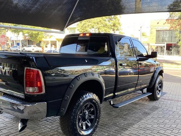 Foto 2 - RAM 2500 Laramie 6.7 Turbo Diesel 4x4