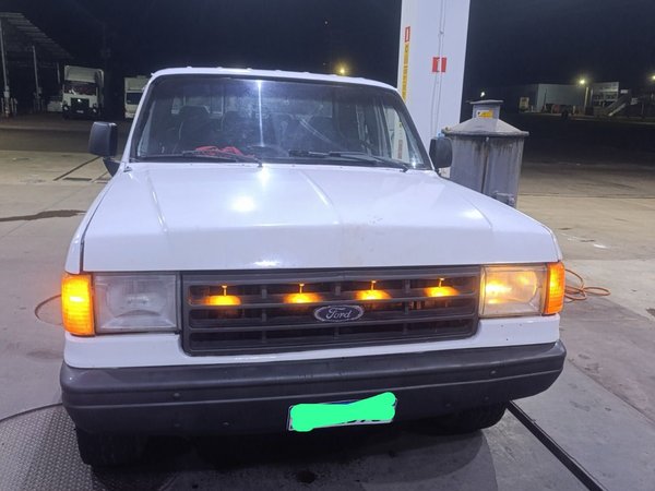 Foto 2 - Ford F1000 3.9 Diesel