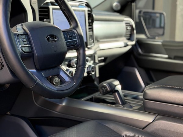 Foto 6 - Ford F150 Lariat 5.0 V8 Gasolina Fx4