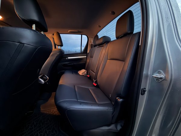 Foto 7 - Toyota Hilux SRV 2.8 Turbo Diesel 4x4